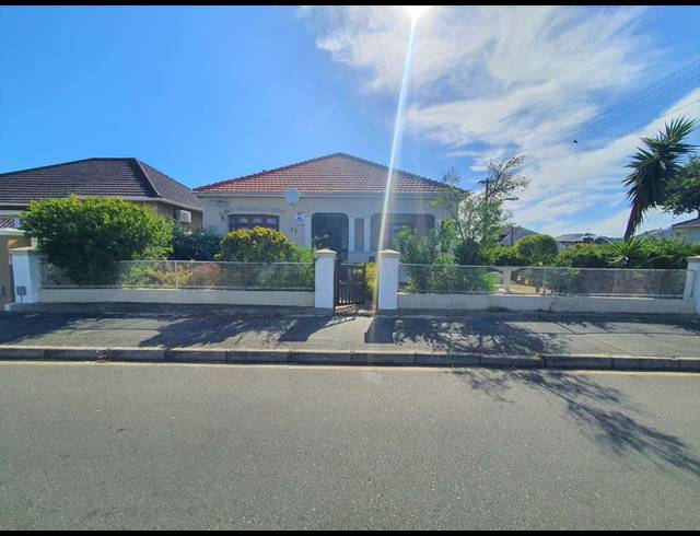 4 BEDROOM HOUSE FOR SALE IN GOODWOOD ESTATE